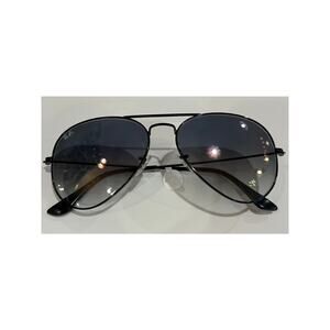 Ray-Ban Aviator Black Frame Gradient Blue/Grey Lenses Brand New